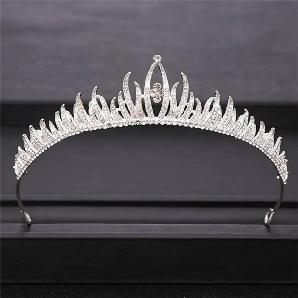 Silver Frost Elegance Crystal Bridal, Wedding & Pageant Tiara / Crown NWT - Picture 1 of 3